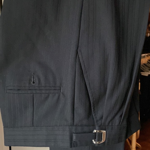 50S Jean Yves Parisian 2BTN Tuxedo with matching 42-43-44 pleated pants - Picture 9 of 10